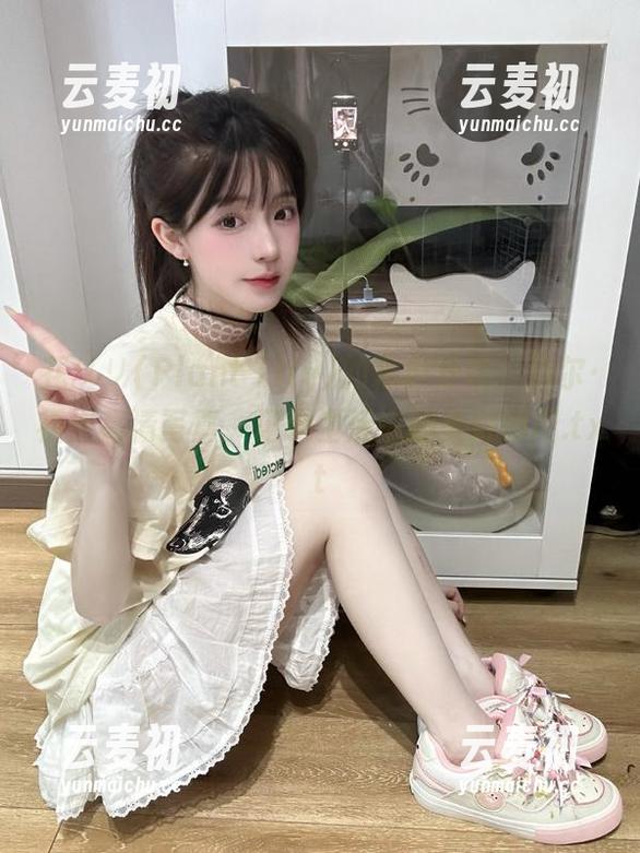 花リリ(Plant Lily)的精彩分享：约尔·福杰高清写真，记录生活中的美好瞬间.txt